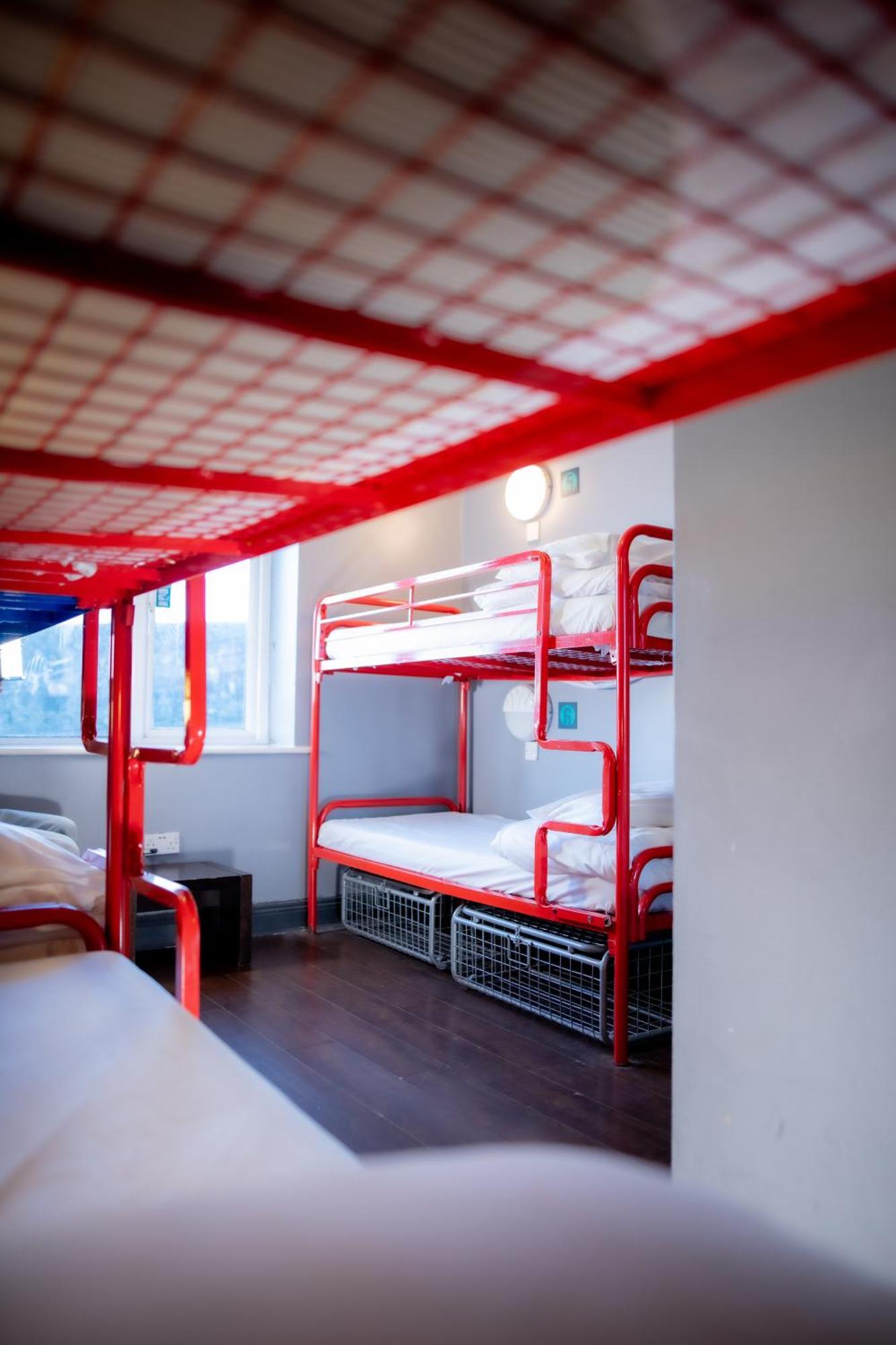 The Dawson Hostel กัลเวย์ ภายนอก รูปภาพ